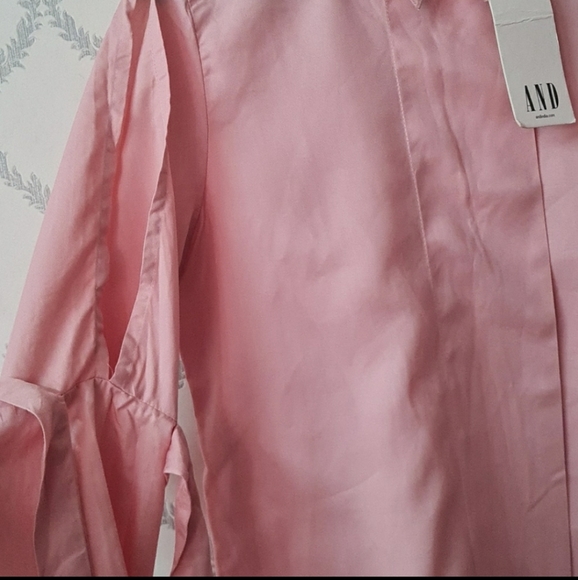 AND top. - Picture 2 of 8